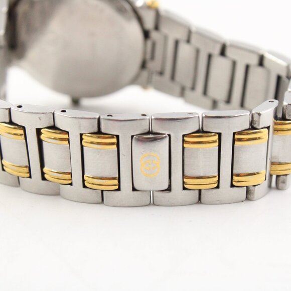 Pre-Loved Vintage Gucci 9000M 25mm Silver & Gold-Tone Wristwatch Quartz Movement - Picture 5 of 9